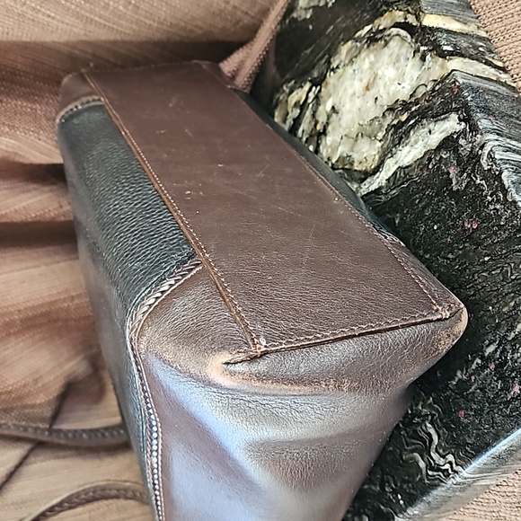 Vintage Brighton Leather Medium Purse - Picture 6 of 11